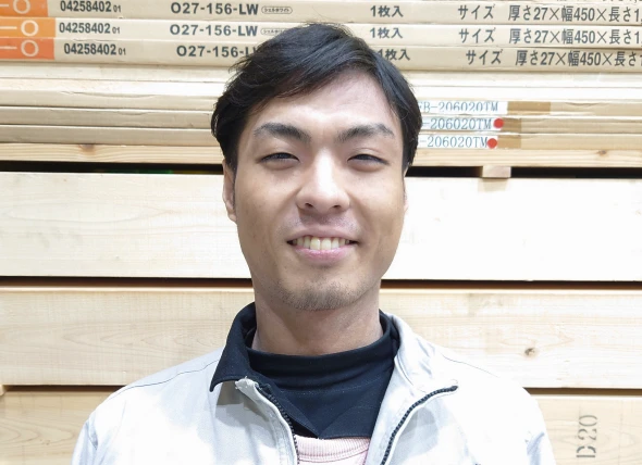 根耒貫多顔写真